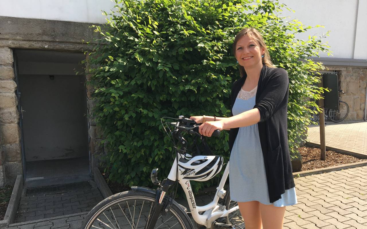 Sonja Eisenmann ist die Klimaschutzbeauftragte der Stadt Witten und sie nimmt an der Aktion Stadtradeln teil. Jeden Tag fährt sie von Dortmund nach Witten-Annen mit dem Fahrrad zur Arbeit.