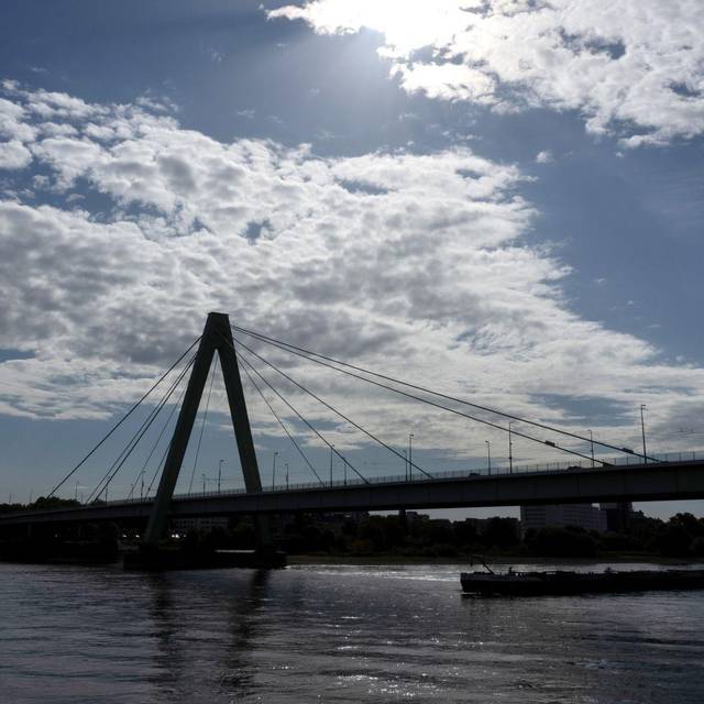 Sonne und Wolken in Köln