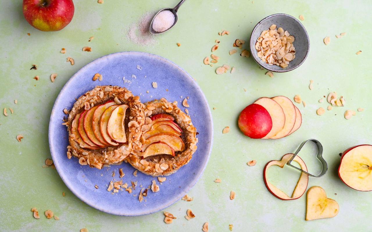 Apfel-Taler mit Haselnusscreme