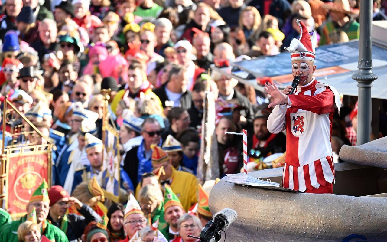 Beginn der Karnevalssession - Düsseldorf