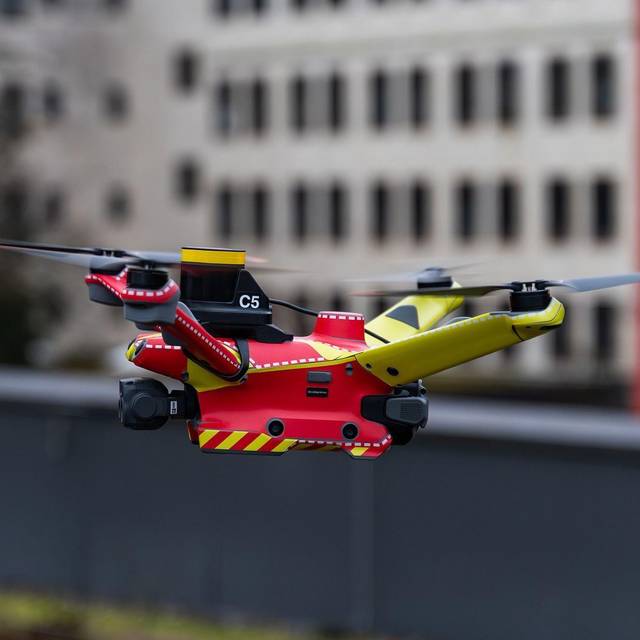 Pilotprojekt in München - Drohnen fliegen Feuerwehr voraus