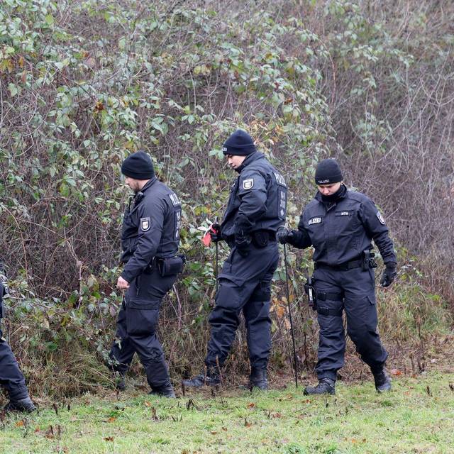 Erneute Spurensuche am Fundort im Fall Fabian