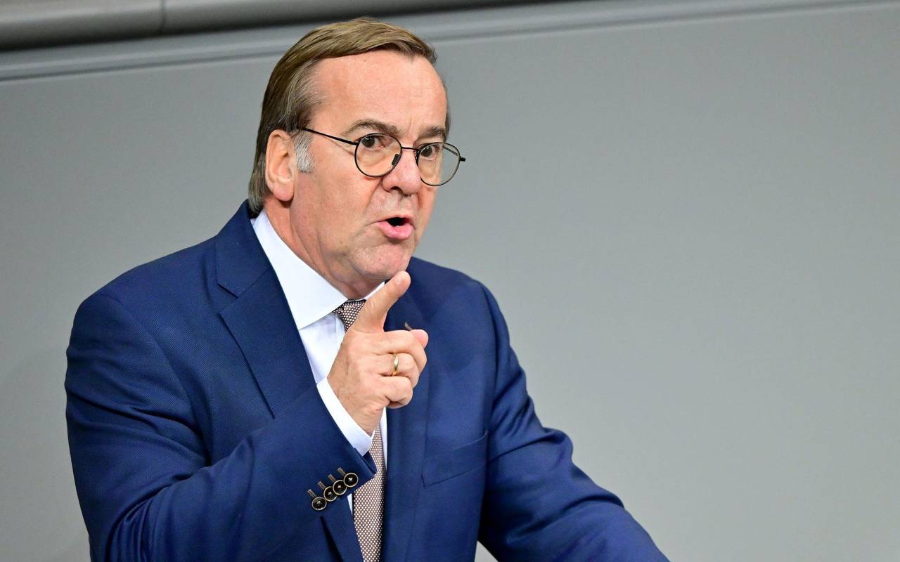 Bundestag billigt Wehrdienstgesetz