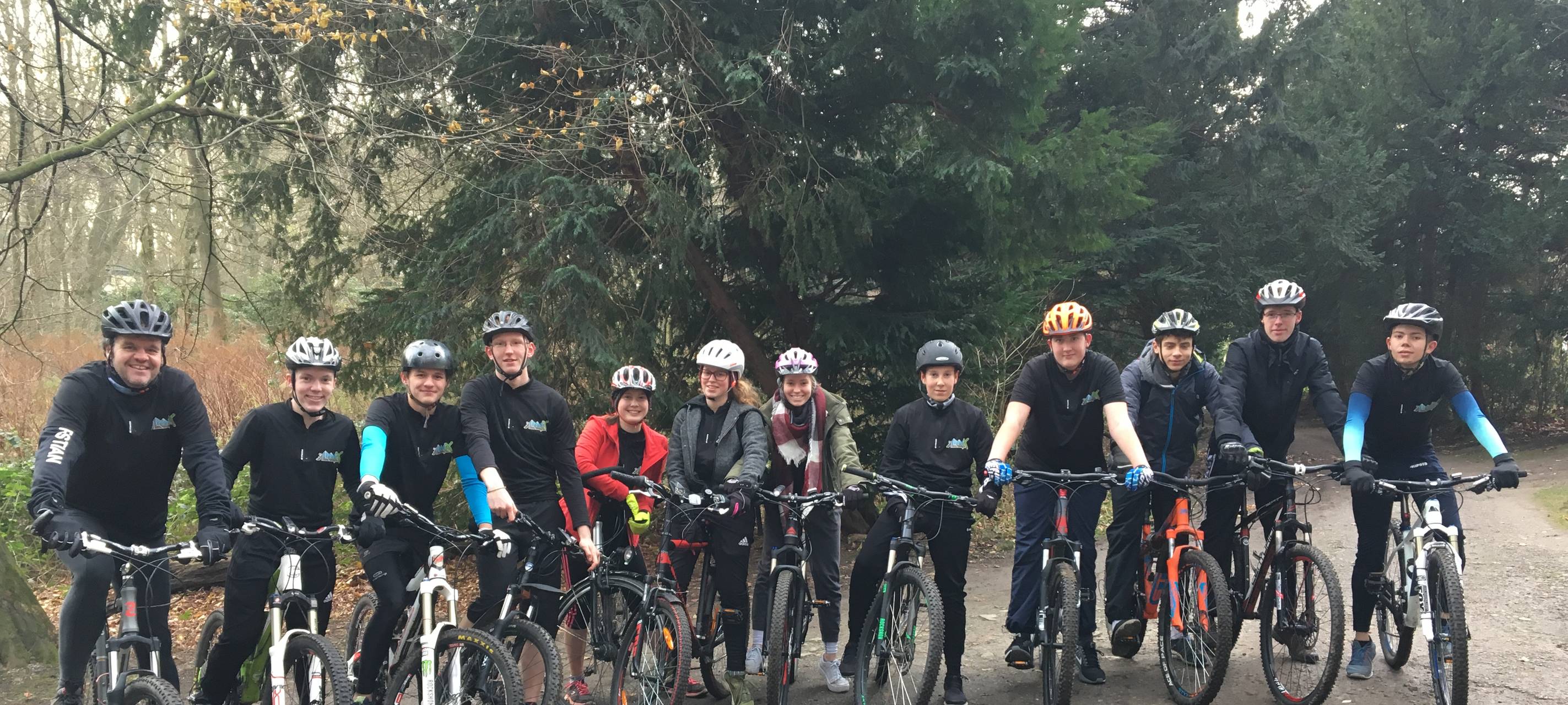 An der Helene-Lohmann Realschule gibt es einen Alpencross Kurs. Da trainieren die Schüler, um 2018 mit dem Mountainbike die Alpen zu überqueren.