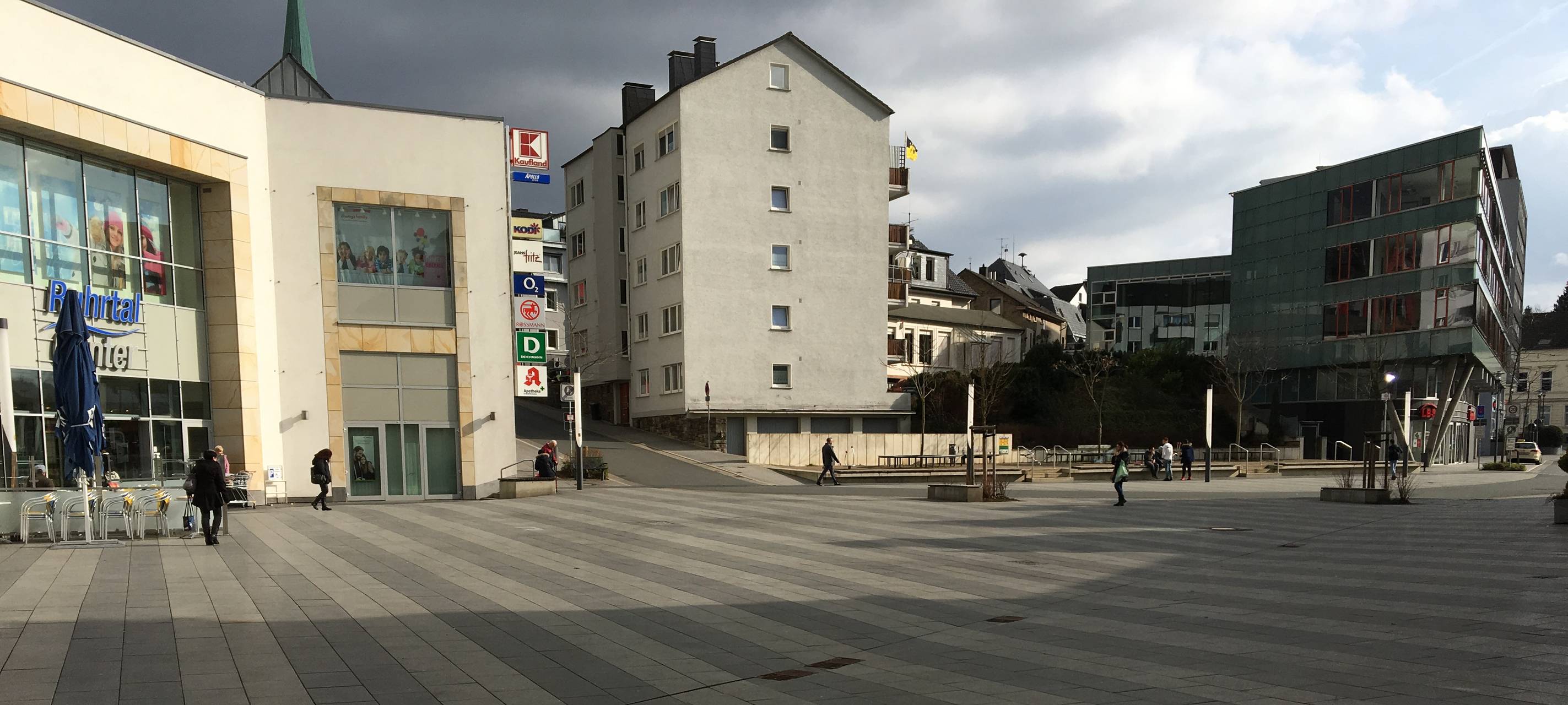 Der Bahnhofsvorplatz in Wetter.