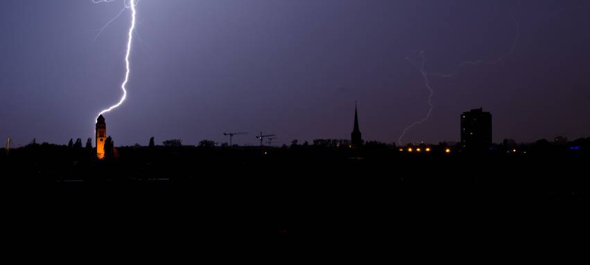 Amtliche Wetterwarnungen bestehen weiter