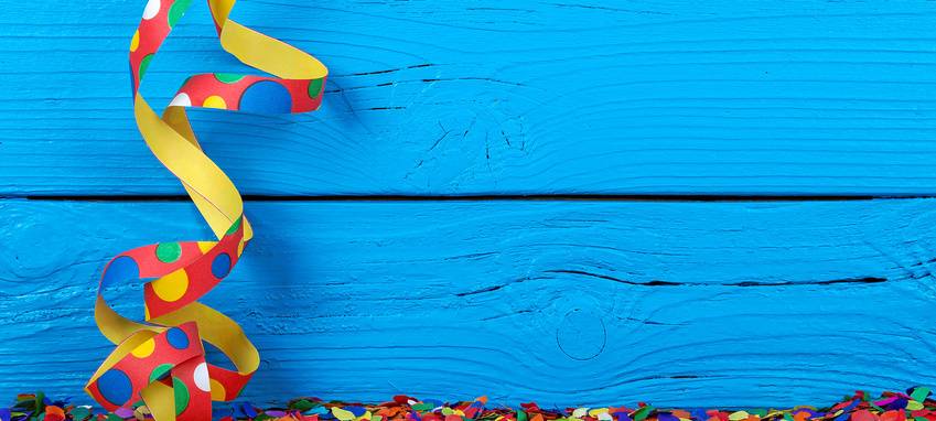 DJ veranstaltet Party für Jugendliche