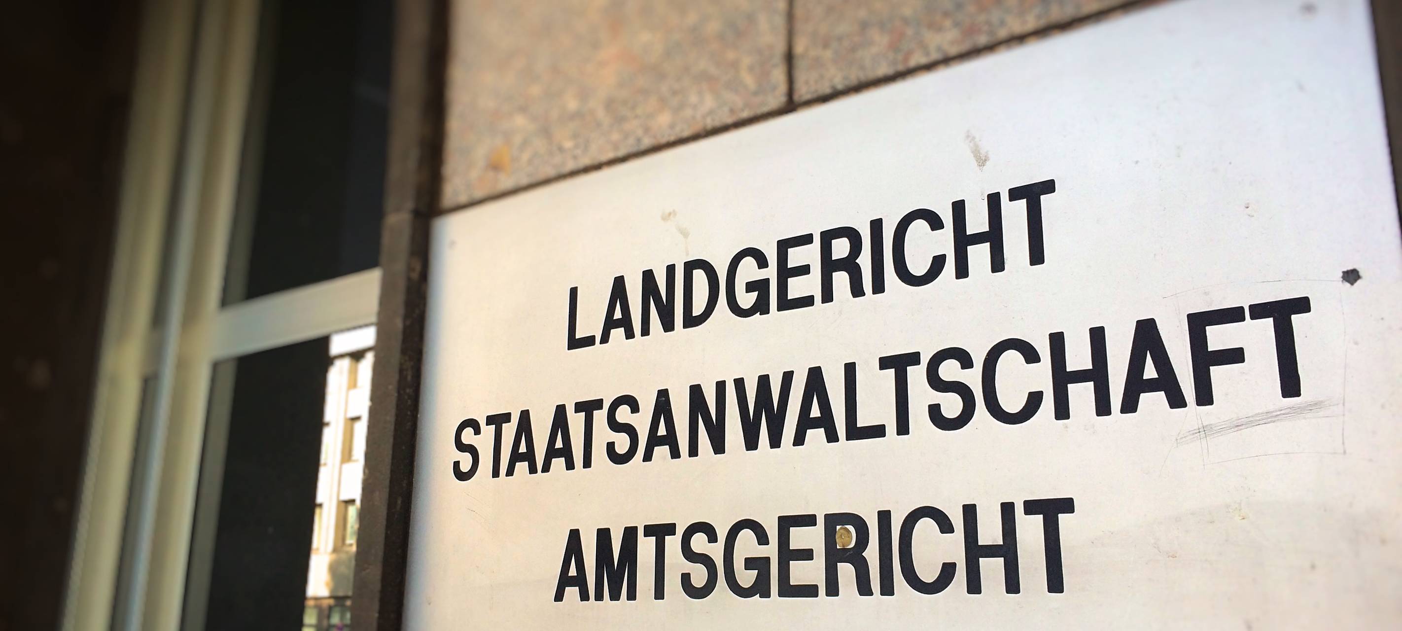 Schild Landgericht, Staatsanwaltschaft, Amtsgericht Bochum