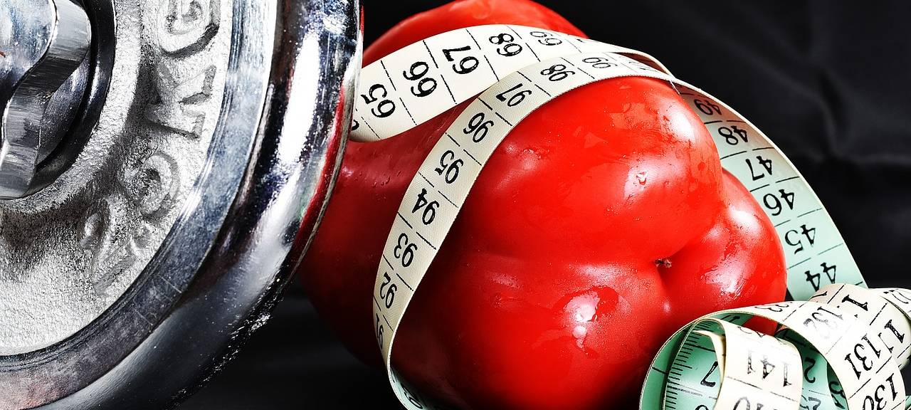 Ernährung und Sport sind am Wichtigsten beim Abnehmen.