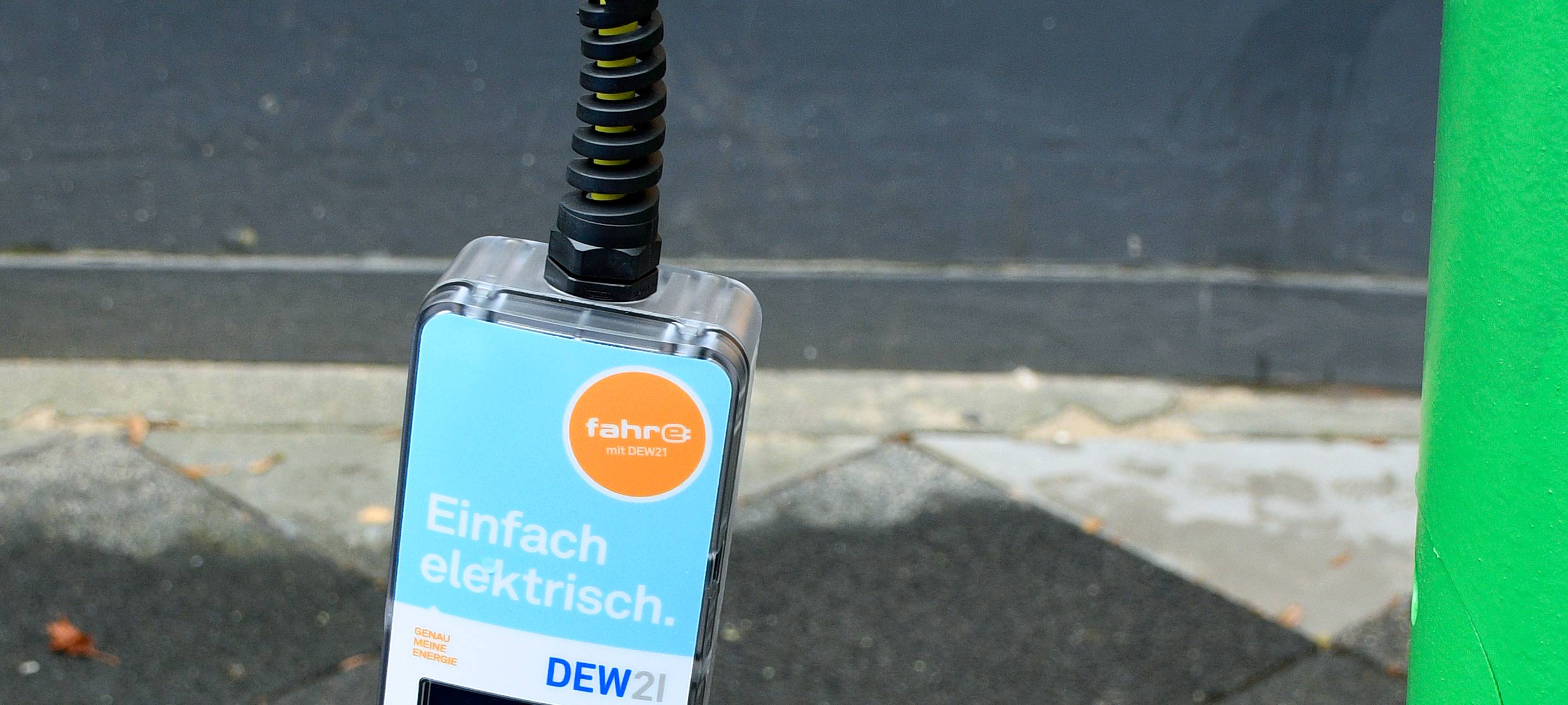 Dortmund rüstet Laternen zu Ladestationen um