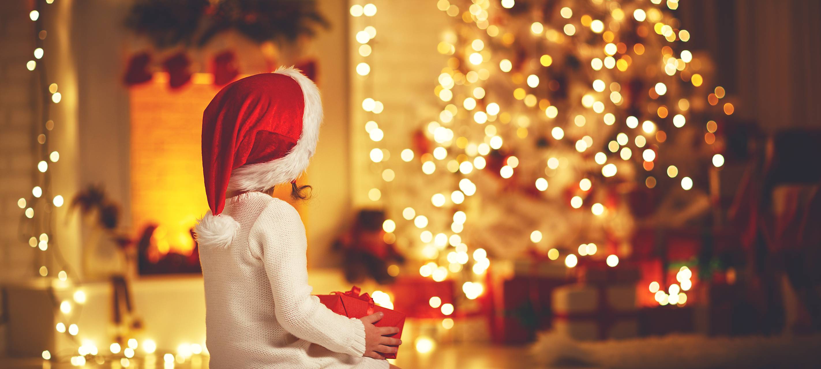 Kinder aus der Region zu Weihnachtsbräuchen