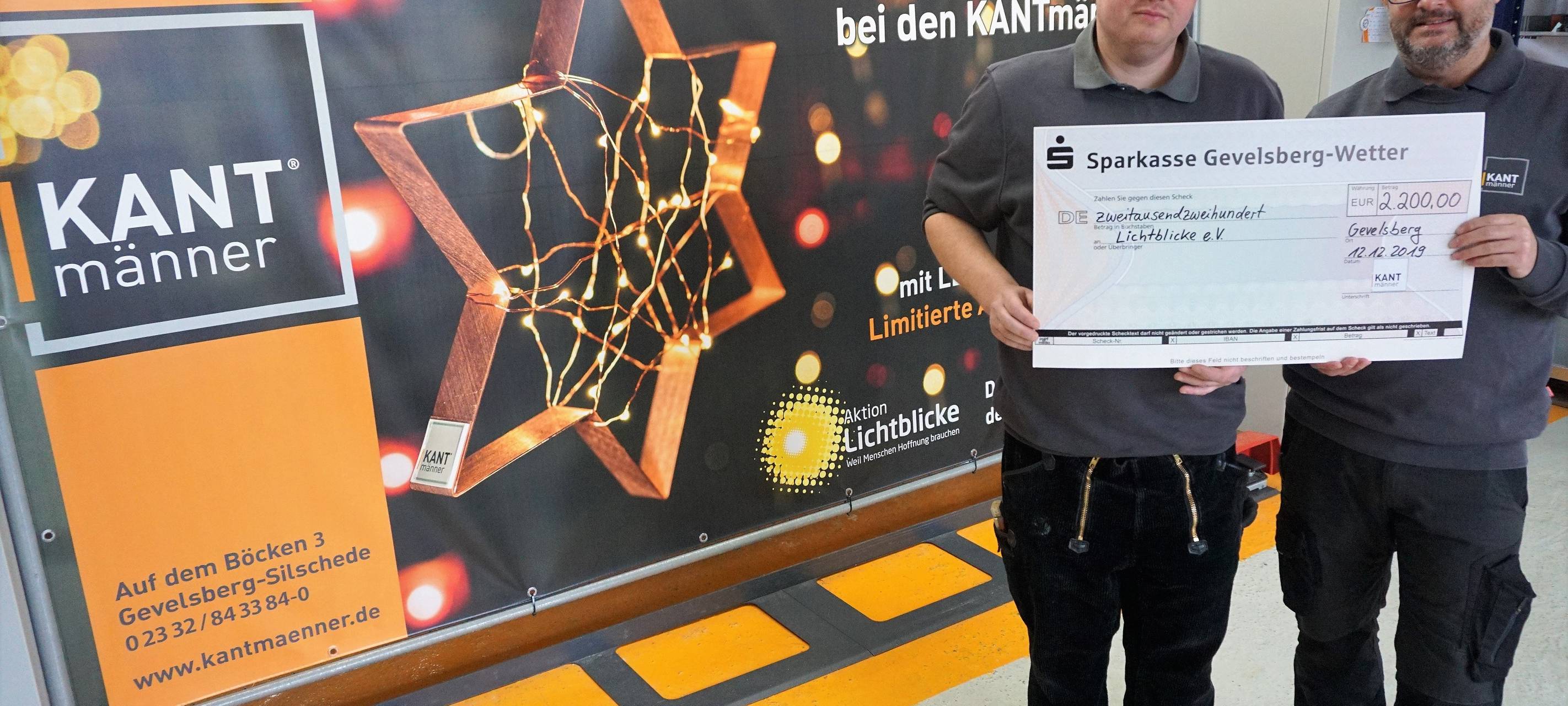 Viele Unterstützer im Kreis für die Aktion Lichtblicke