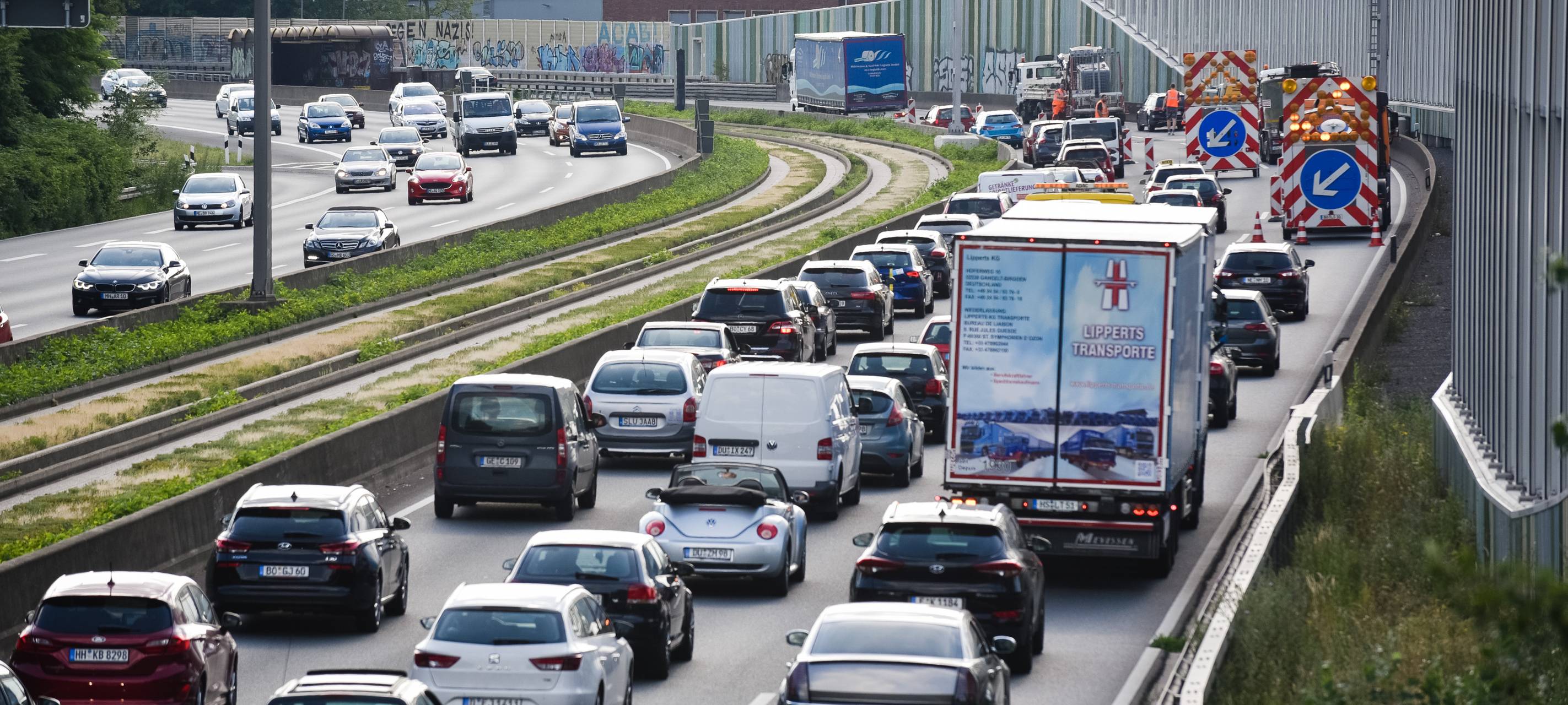 Ruf nach billigeren Bus- und Bahntickets