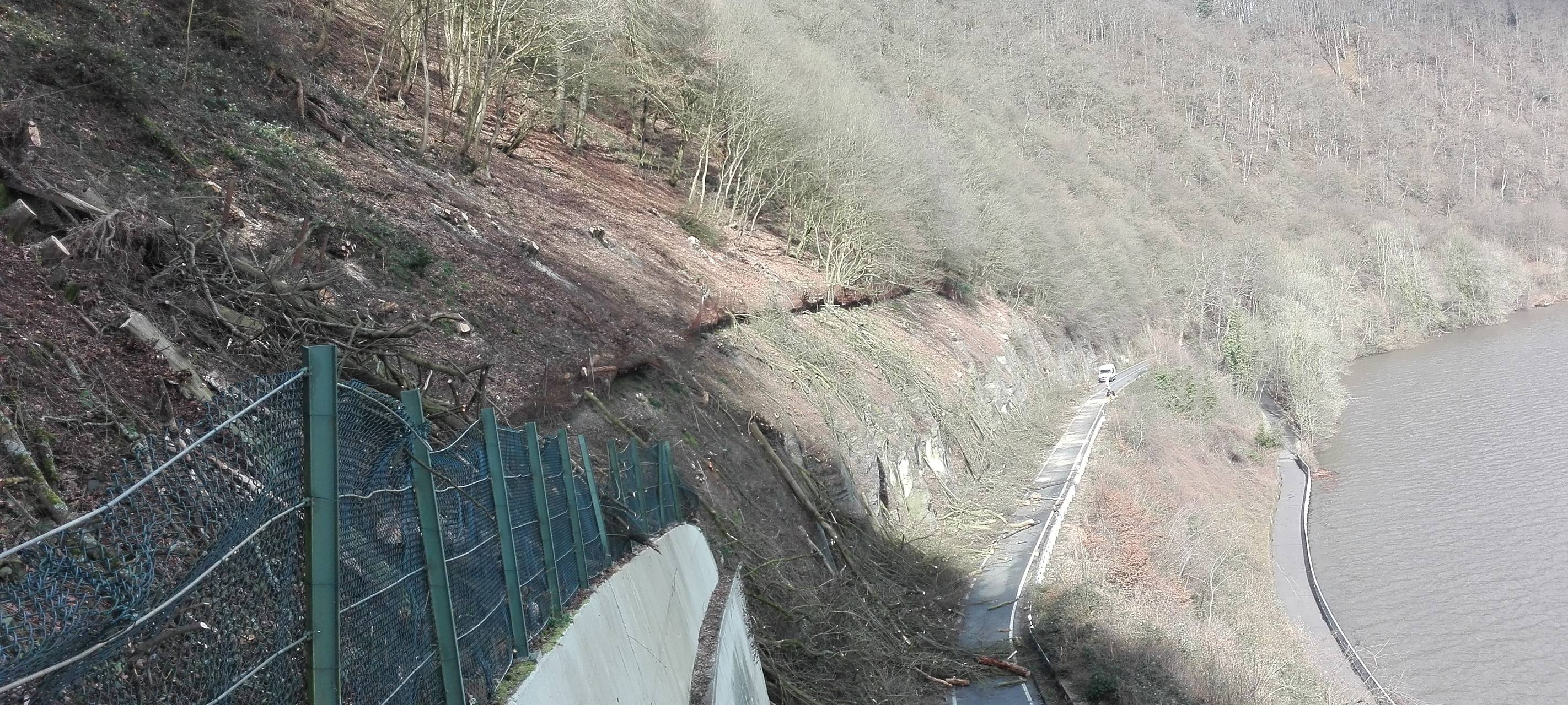 Hangsicherung an L675 wird aufwändig