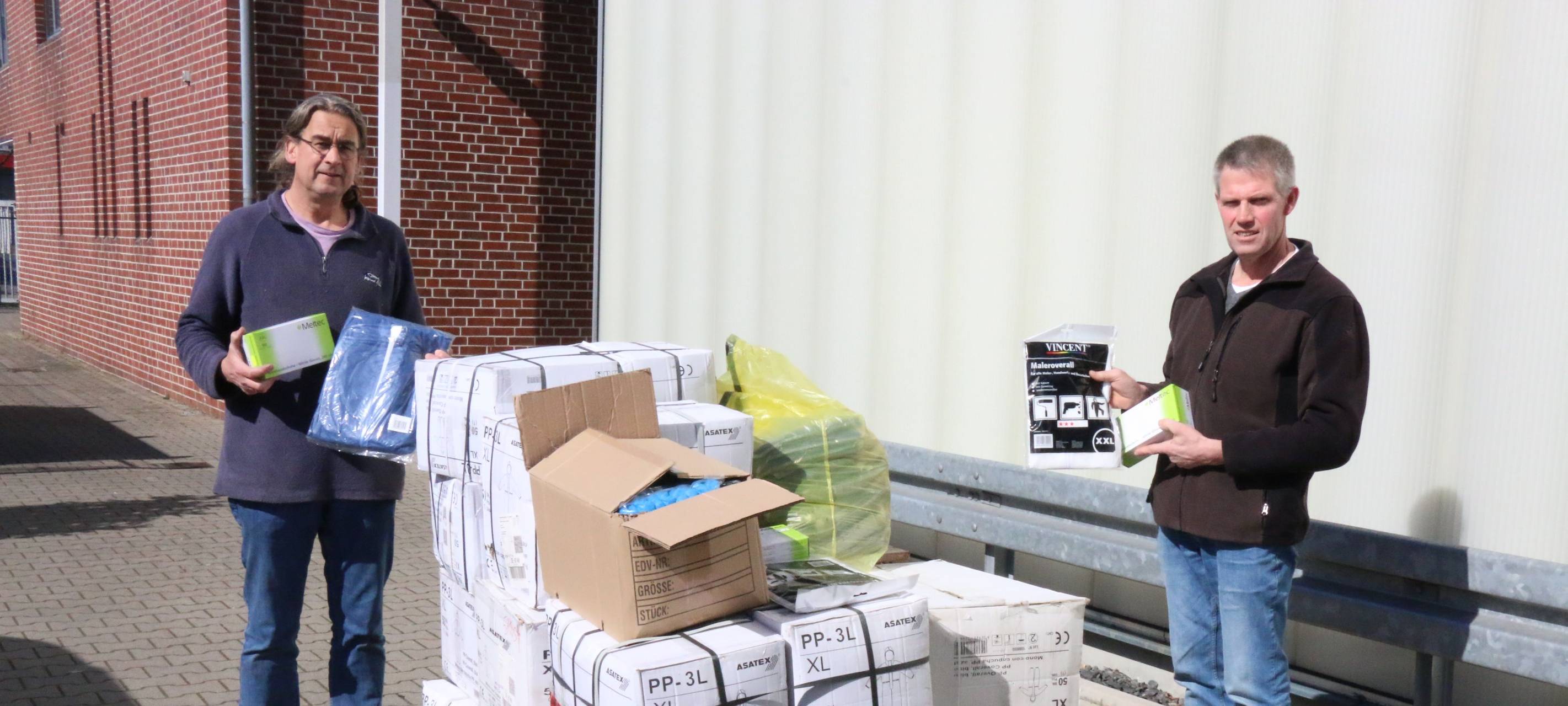 Landwirte spenden Schutzbekleidung