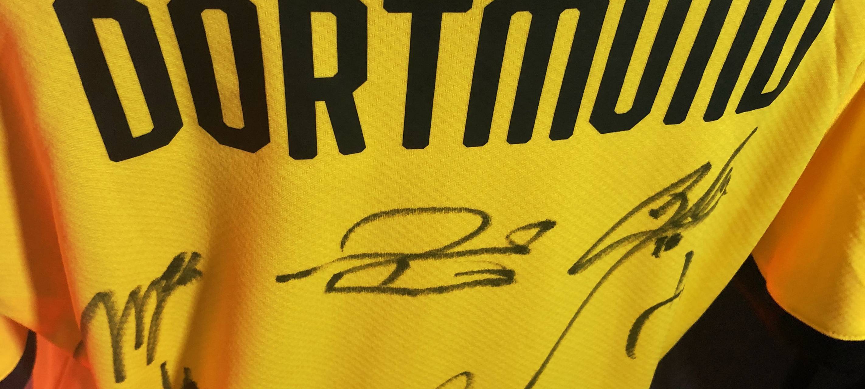 (Dis)tanz in den Mai: Signiertes BVB-Trikot gewinnen