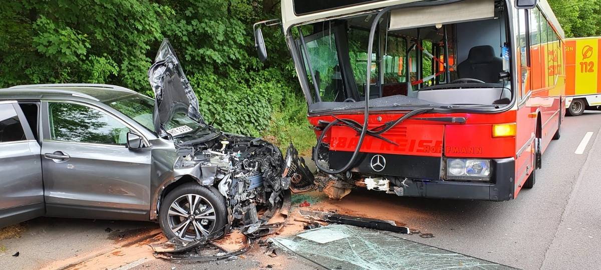 Viele Verletzte bei Frontalzusammenstößen heute