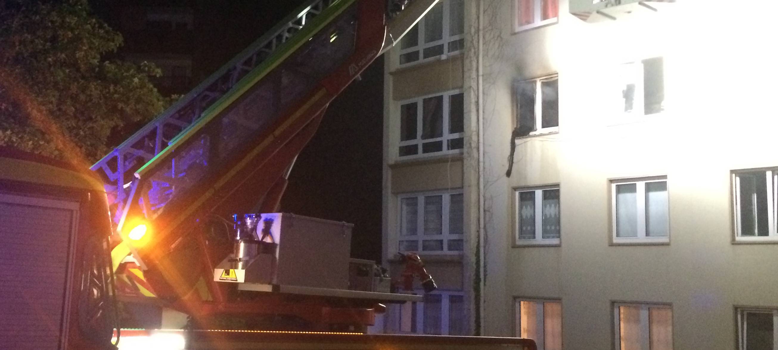 Wohnungsbrand in Merhrfamilienhaus