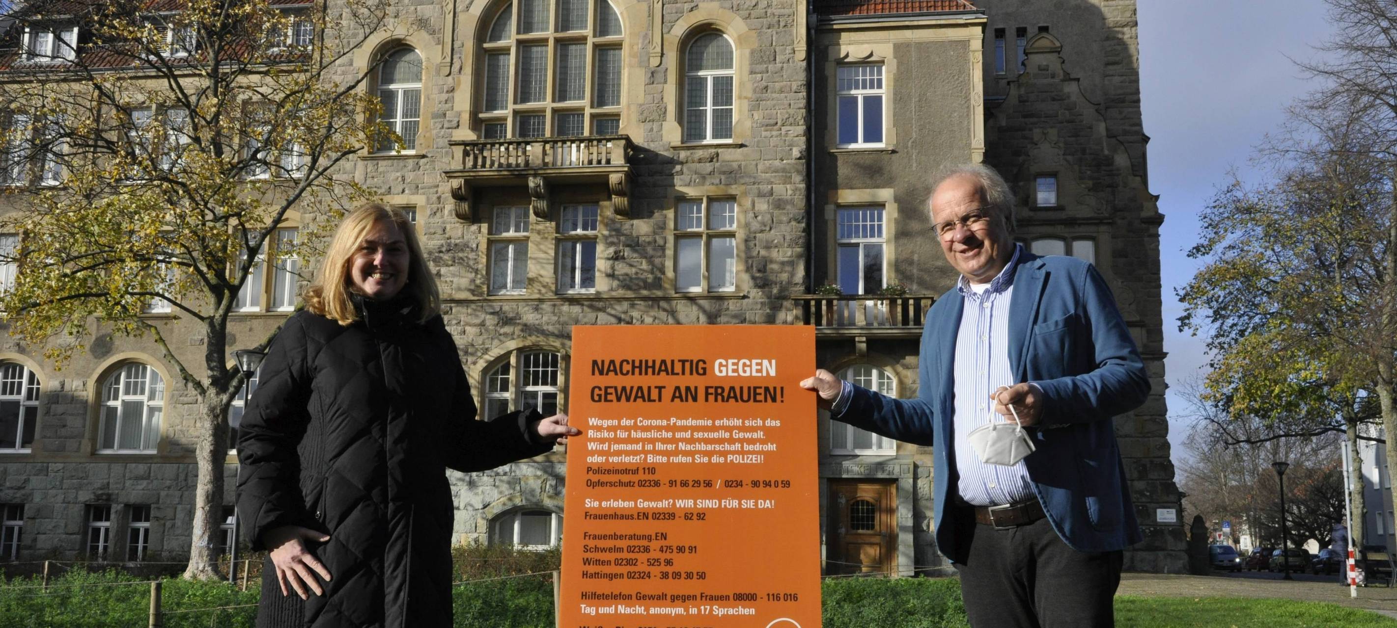 Plakate in der Stadt verschwunden