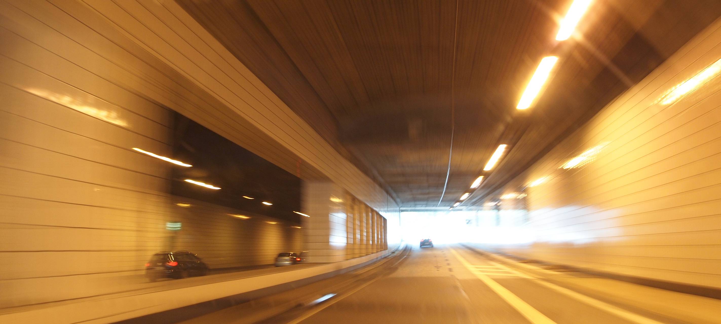 Prozessbeginn wegen versuchten Mordes an der A40