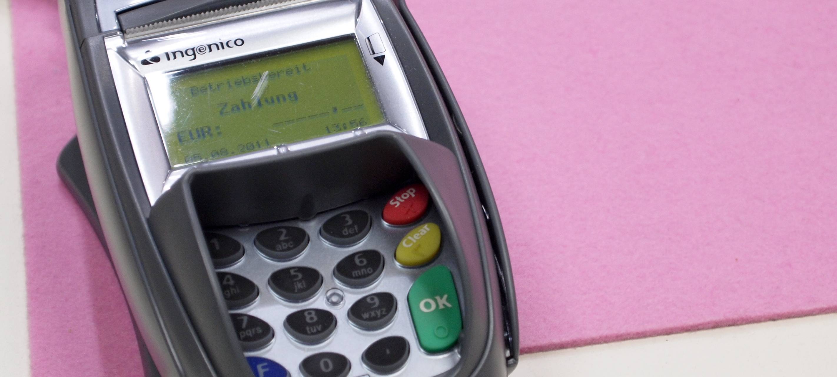 Städte uneins bei Bezahlkarte für Geflüchtete