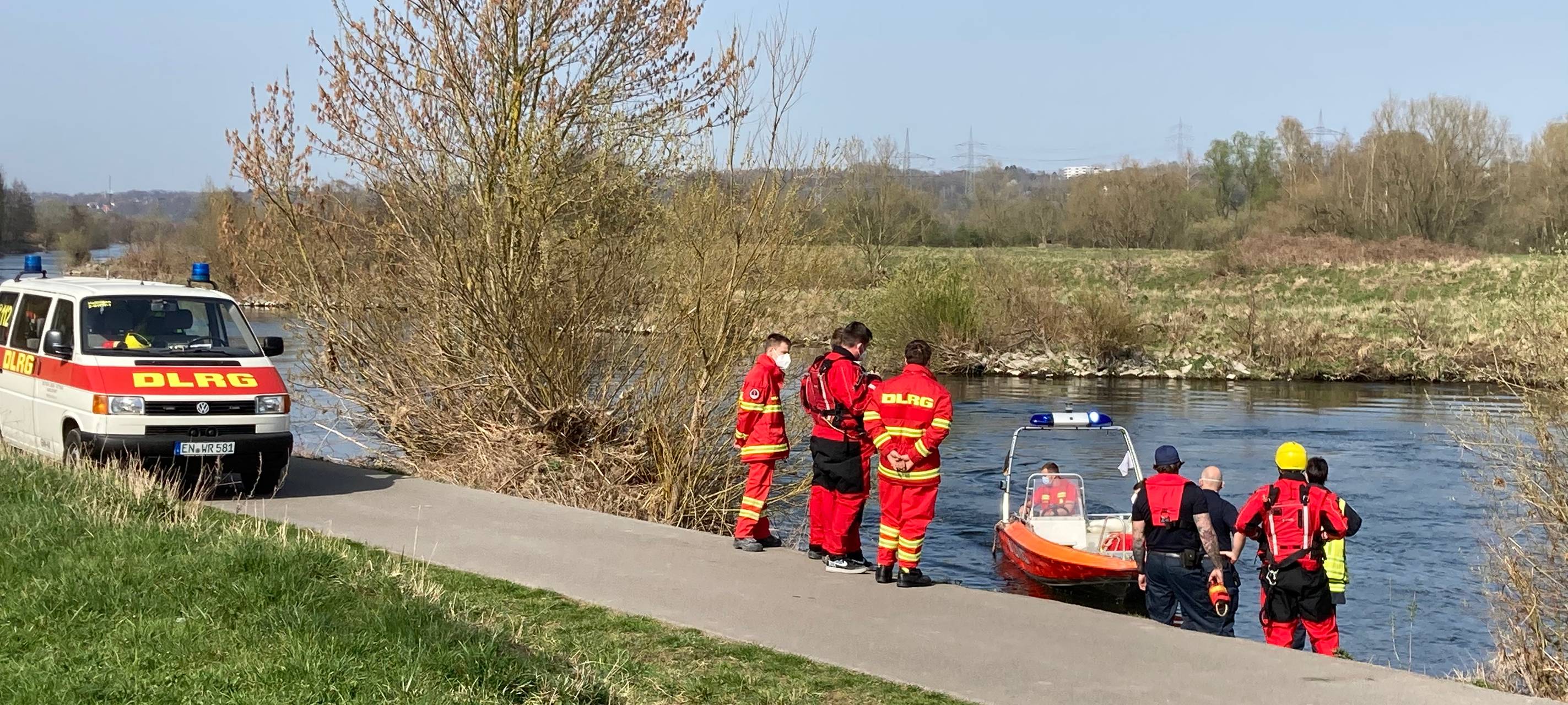 Kanuunfall auf der Ruhr in Hattingen
