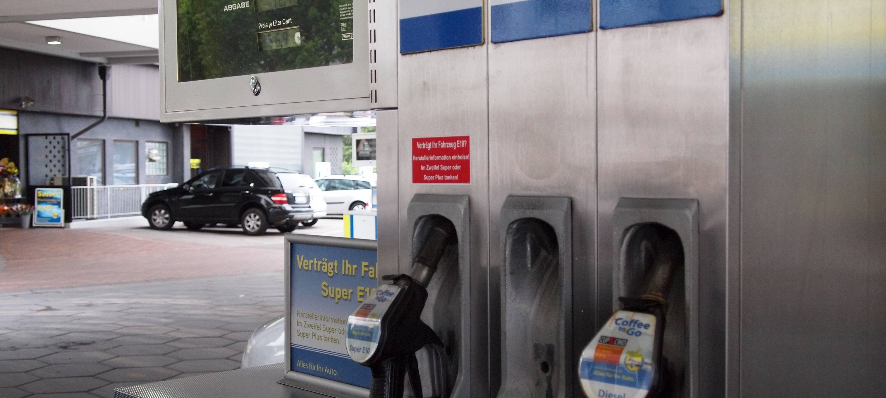 Einbruch in Tankstelle in Grundschöttel