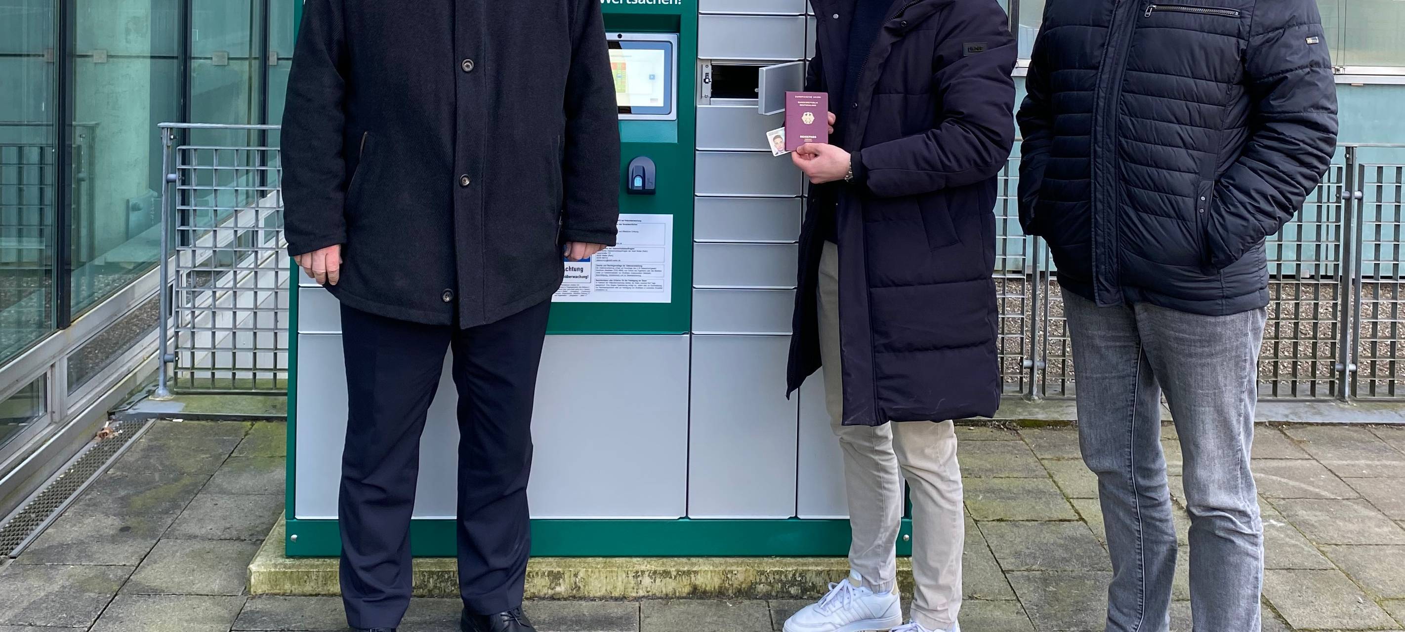 Erste Abholstation für Ausweise