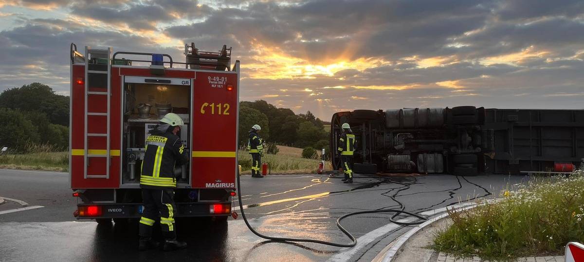 LKW umgekippt