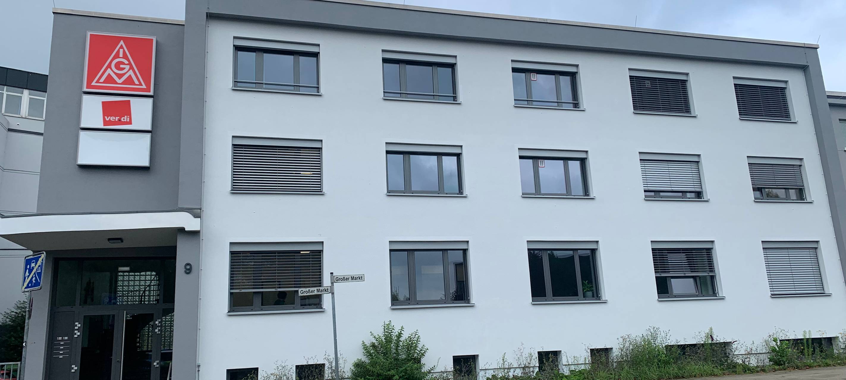 ZF-Beschäftigte protestieren gegen Sparplan