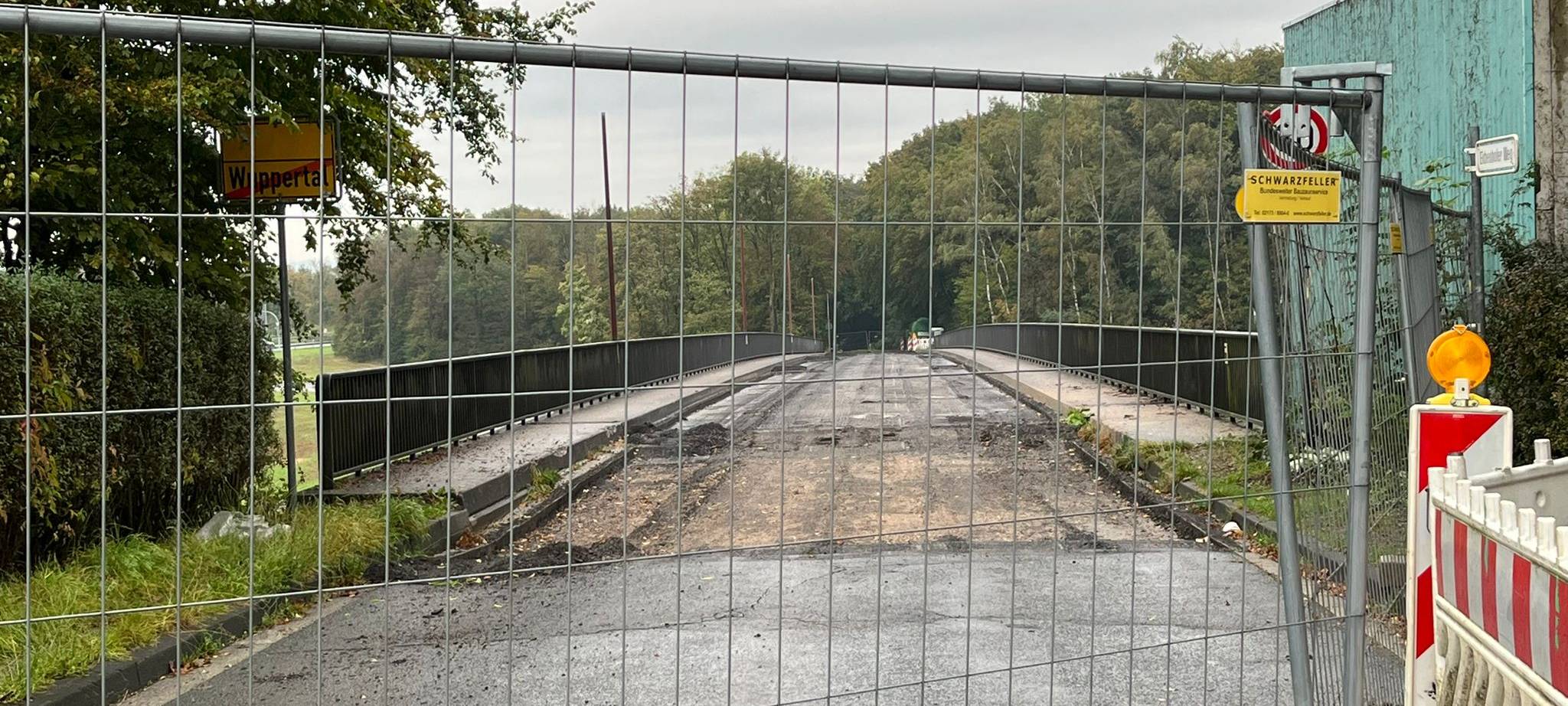 Brückensprengung am Kreuz Wuppertal-Nord