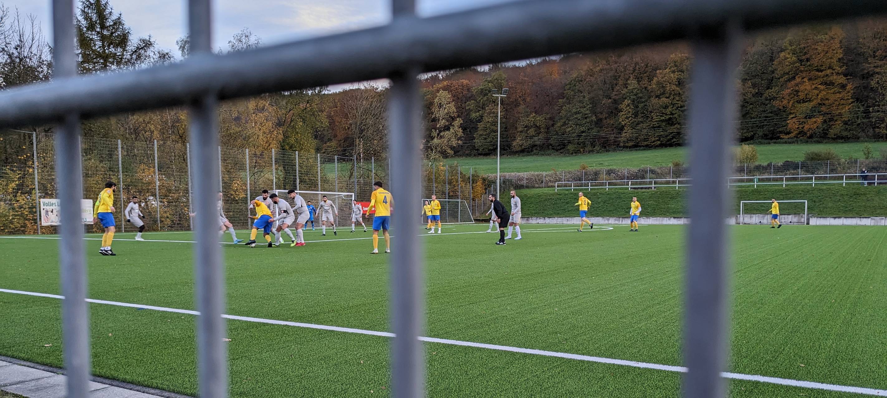 SV Ararat schmeißt Reporter vom Sportplatz