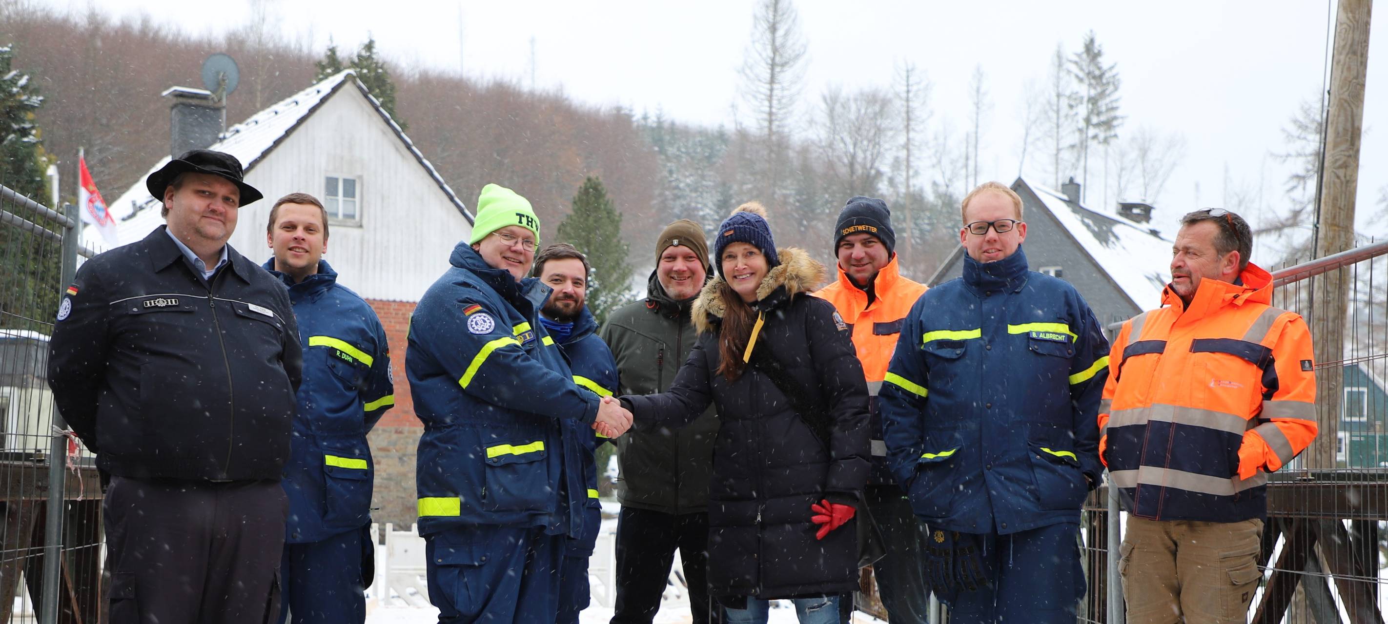 Ennepetal: Behelfsbrücke steht