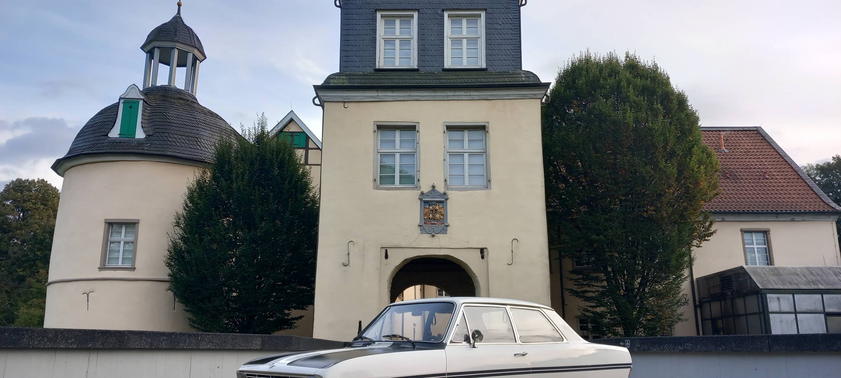 "Cars at the Castle" auf Schloss Martfeld in Schwelm