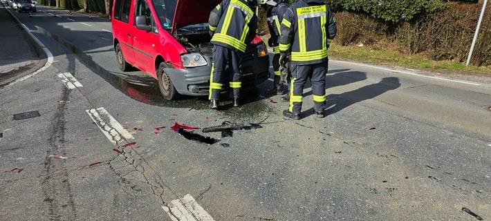 Unfall auf der Deller Straße in Breckerfeld