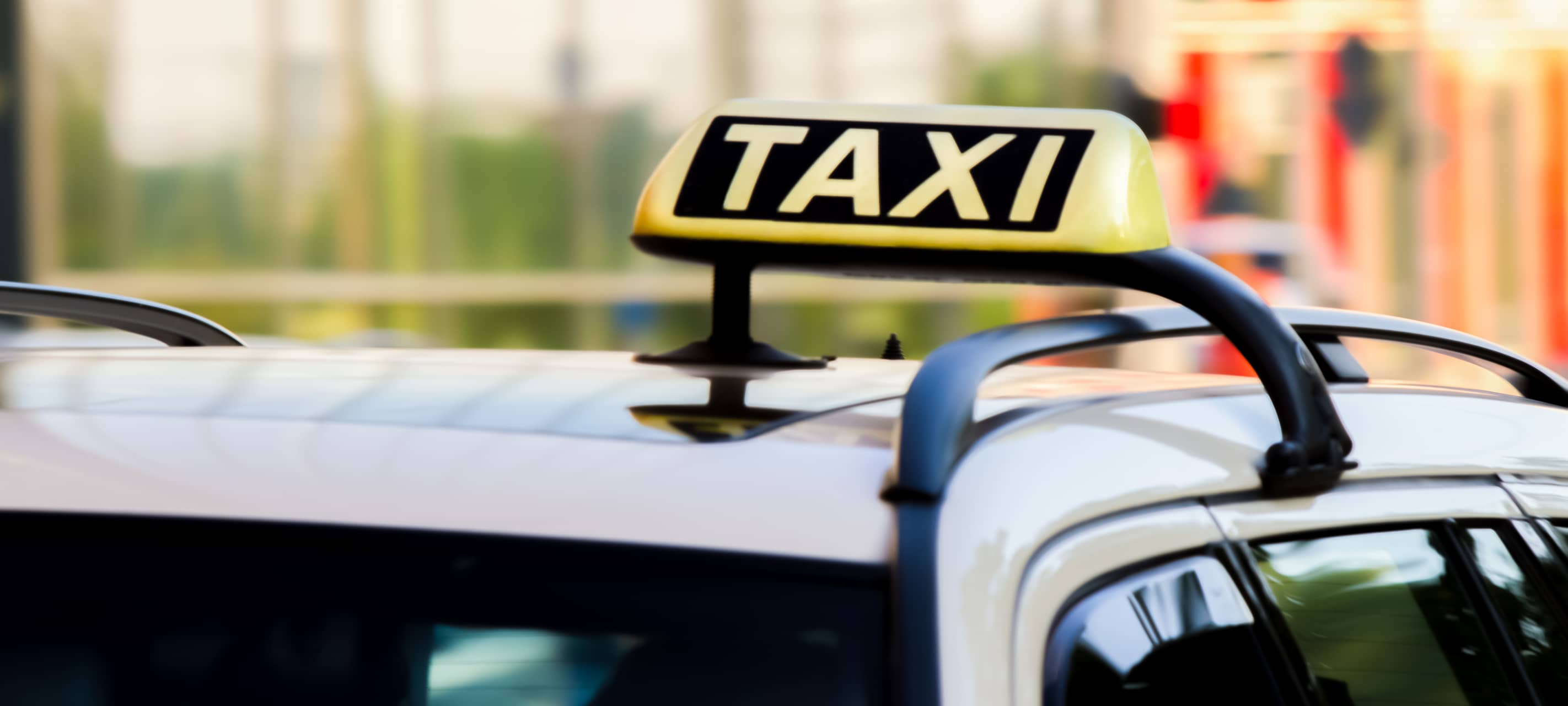 Polizei sucht Taxi-Fahrgast nach Unfall in Ennepetal