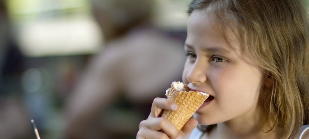 Radio Ennepe Ruhr verschenkt Eis bei Wittener Zwiebelkirmes