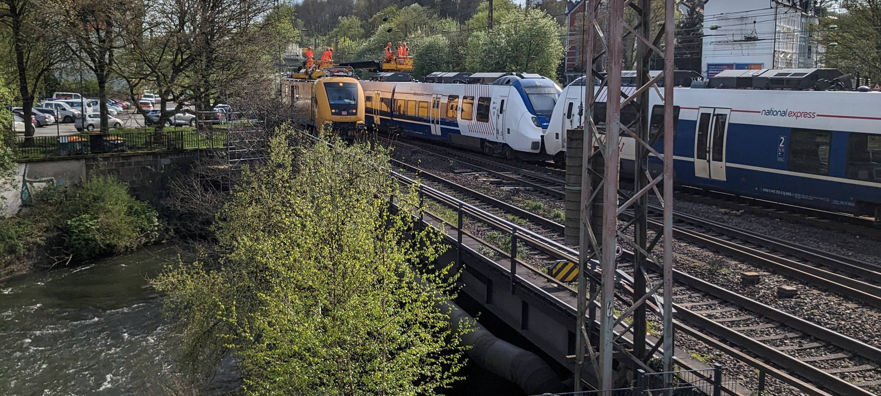 Oberleitungsschaden behindert Zugverkehr im Kreis