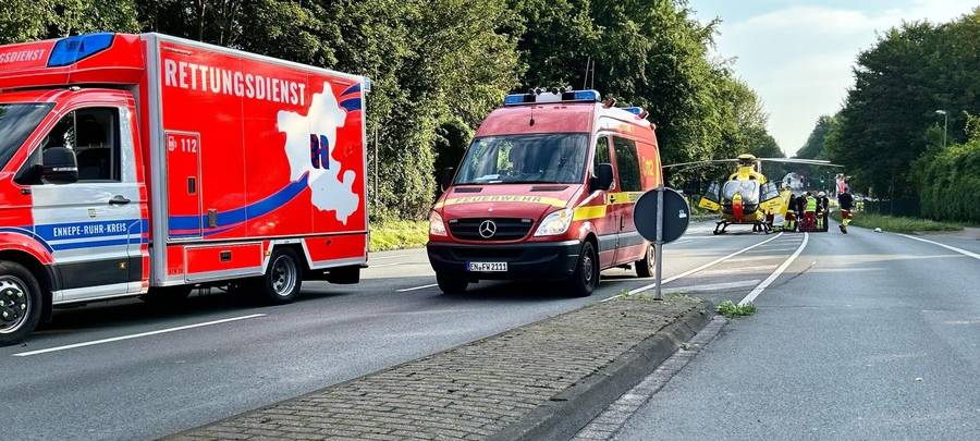 Motorradunfall: Rettungshubschrauber kommt