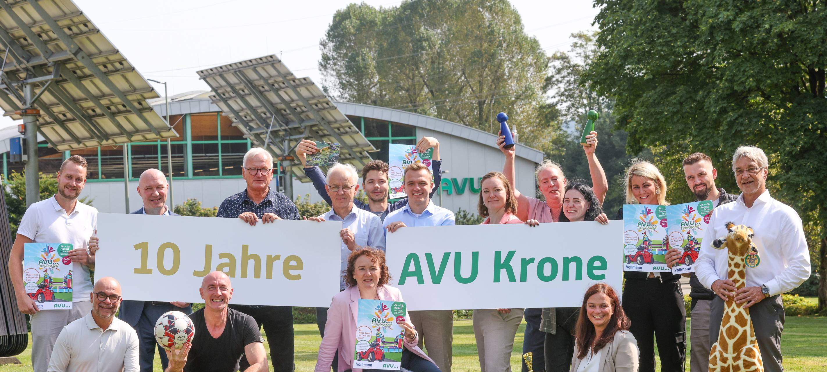 AVU: große Party an der Drehbank