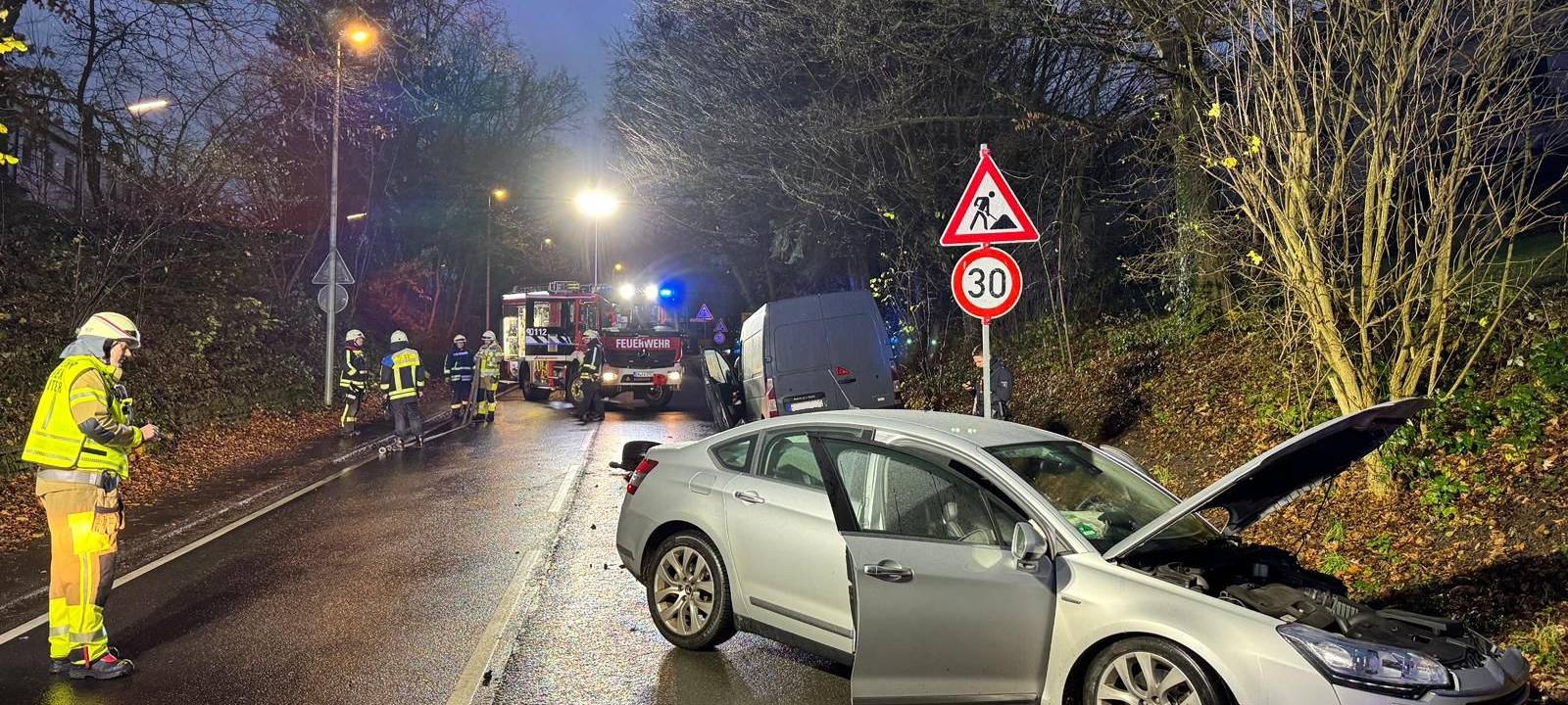 Hattingen: Unfall mit zwei Verletzten
