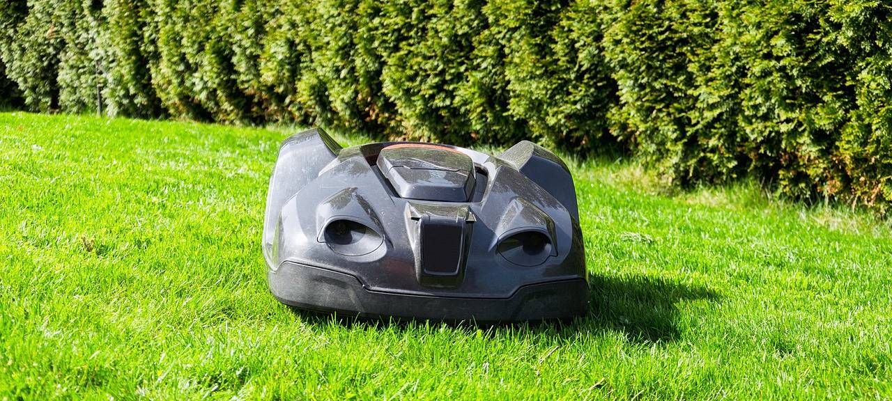 Kreisverwaltung hat Mähroboter-Verbot geprüft