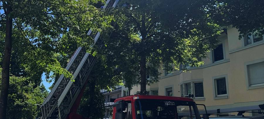 Haus nach Dachstuhlbrand unbewohnbar