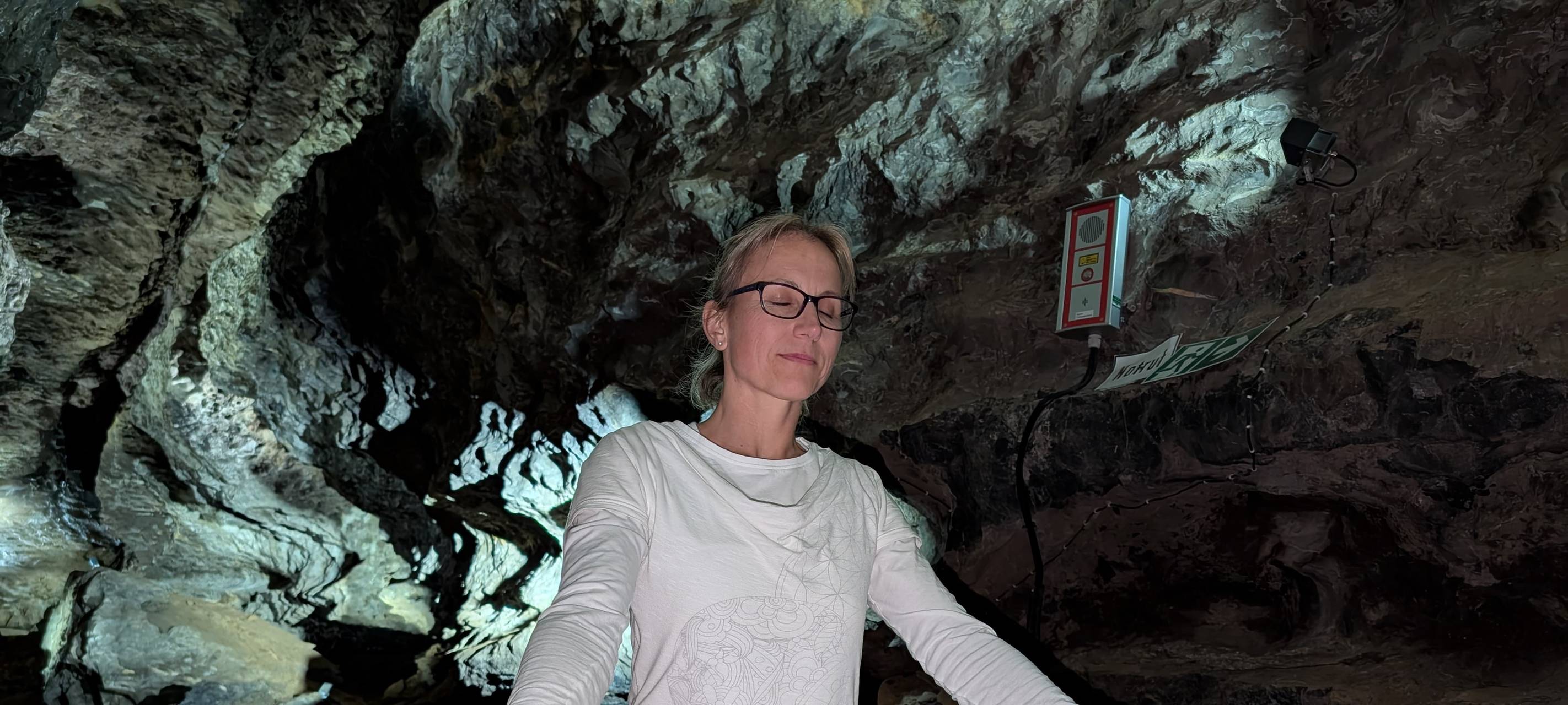 Yoga in der Kluterthöhle