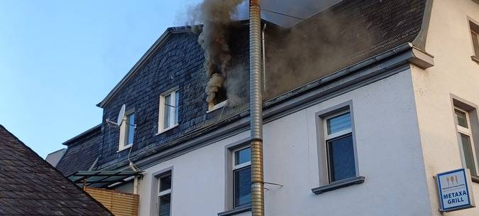 Frau stirbt bei Wohnungsbrand in Wetter