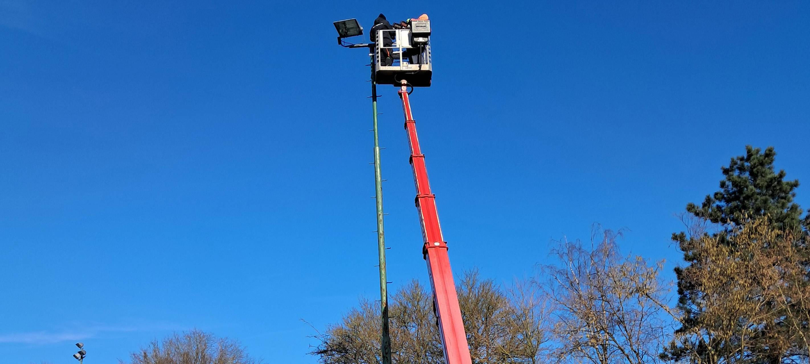 Bremenstadion mit neuem Flutlicht