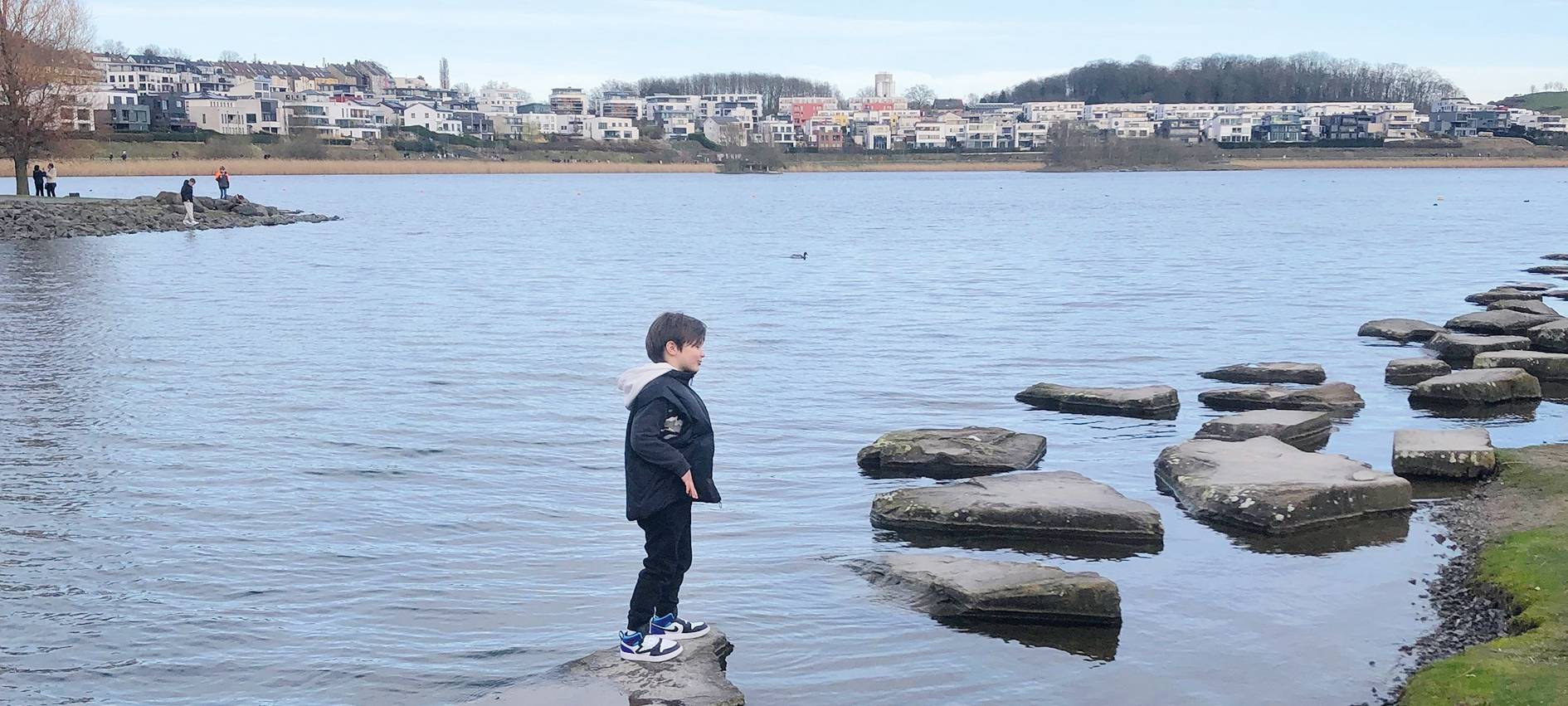 Buchtipp: „Kleine Füße, große Abenteuer"