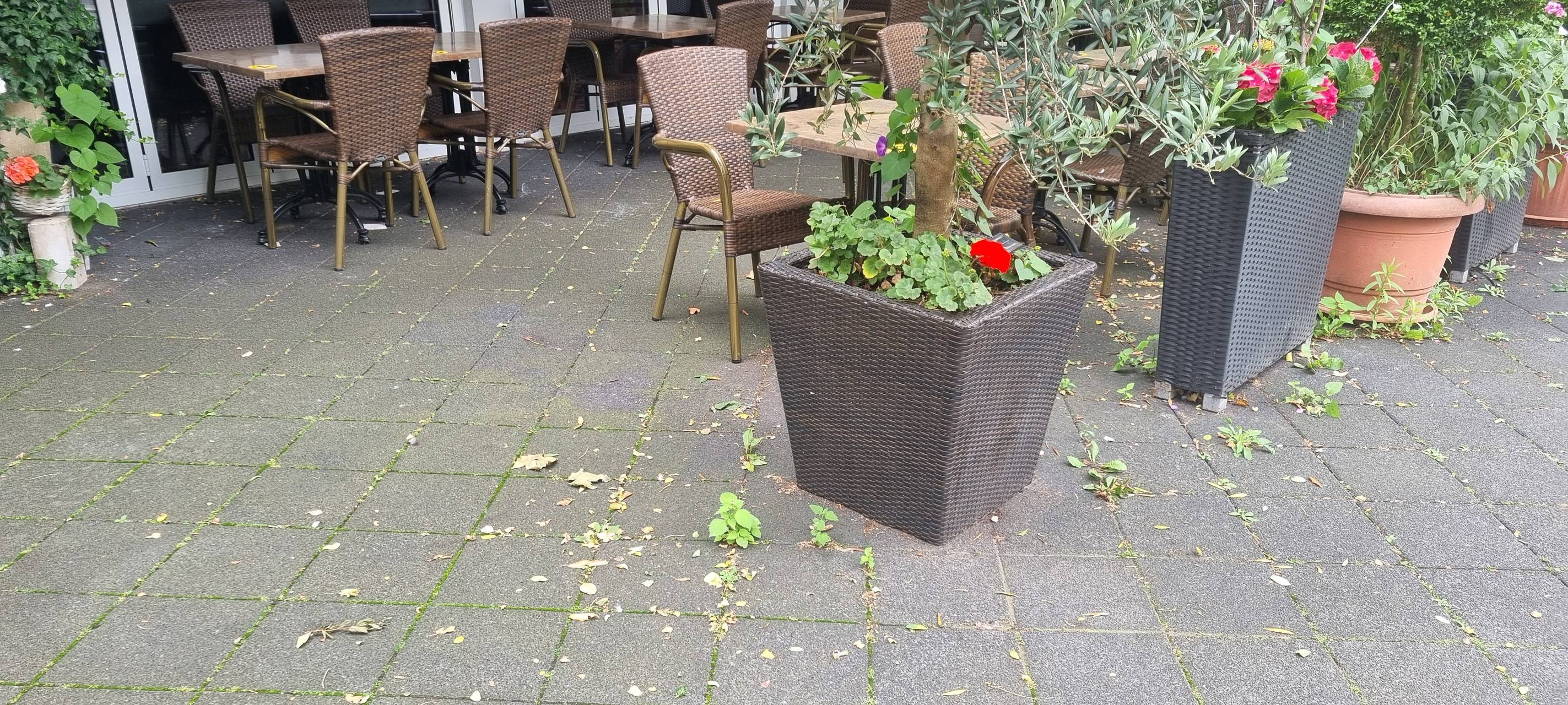 Zu viel Regen: Außengastro im Kreis leidet unter dem Wetter