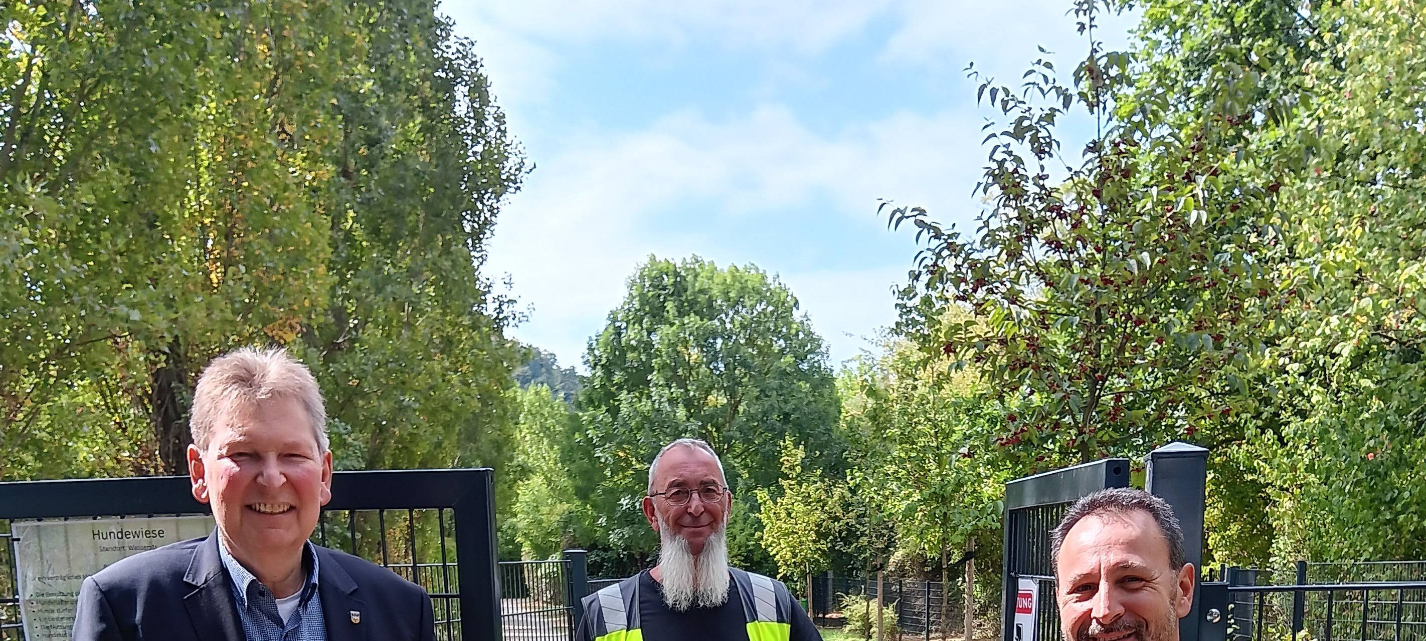 Wetter: neue Hundewiese eröffnet