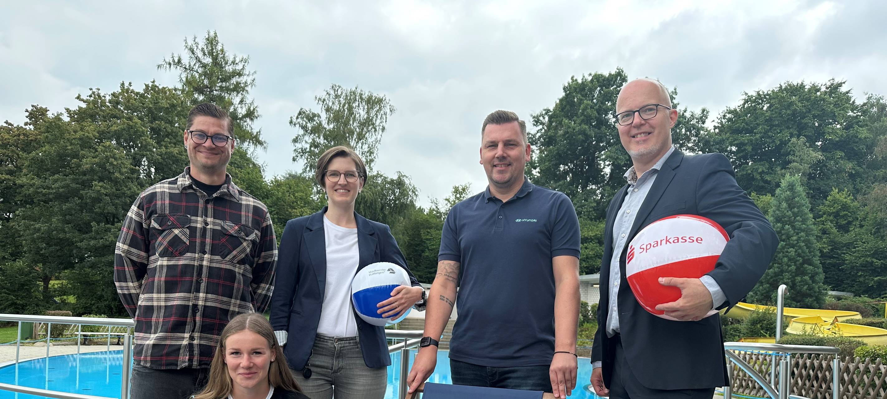 Hattingen: Party im Freibad